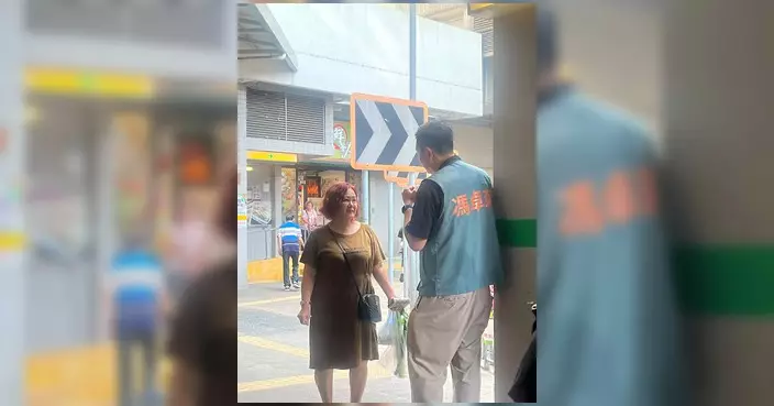 馮卓森梨木樹街站匯報社區工作 竹樹樓無障礙斜坡已完工