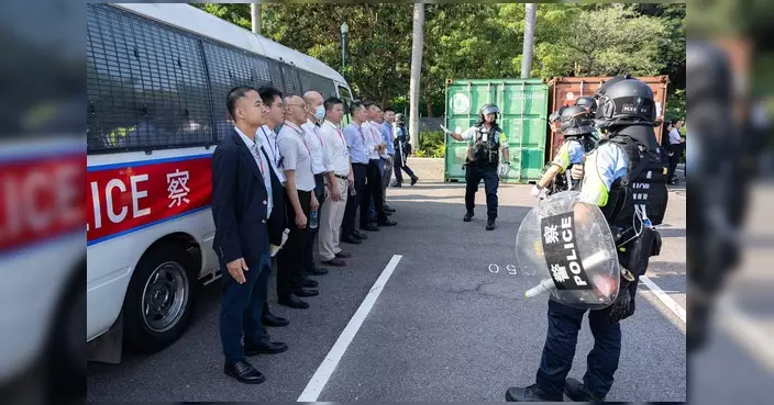 大嶼山警區牽頭跨部門反恐演習 模擬車撞人群持械施襲