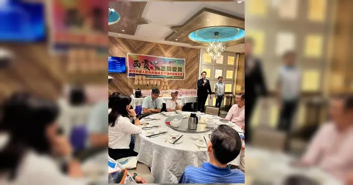黃遠康與滔哥出席尚德關愛隊茶聚 與過百街坊慶祝國慶