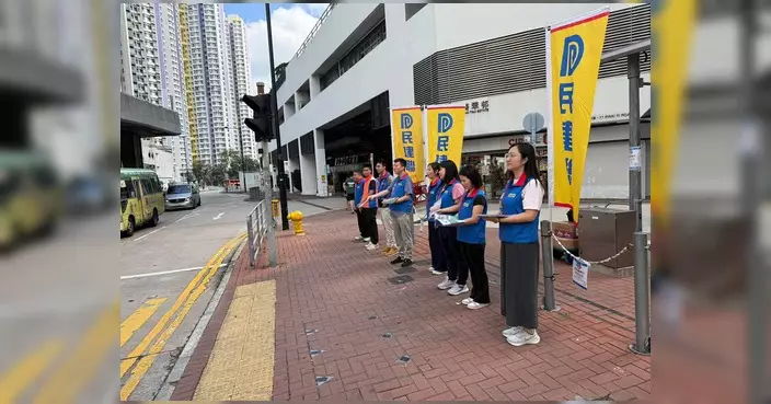 長假期首日葵翠邨B10線高峰視察 葵涌議幹指運作暢順約3至5分鐘一班