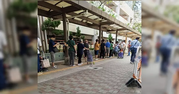 屯門湖景關愛隊周三服務日 湖光樓對出設街站為街坊量血壓